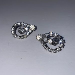 Vintage rhinestone tear drop earrings